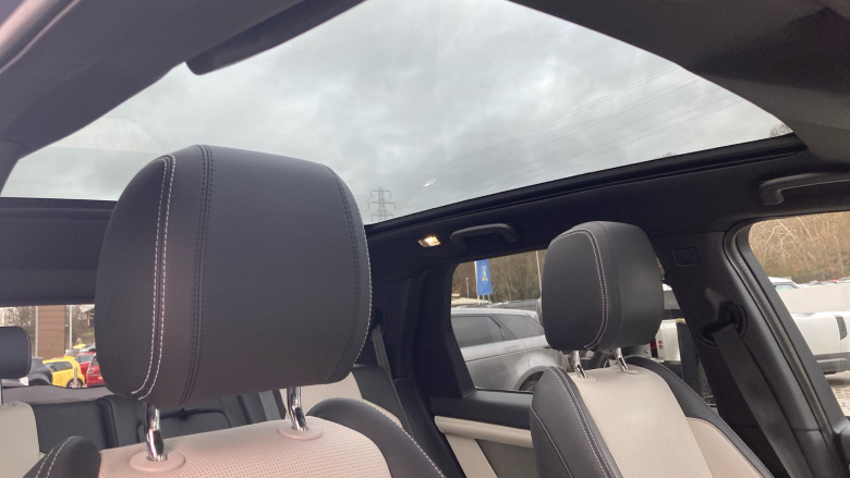 Land Rover Discovery Sport 1.5 P300e R-Dynamic HSE 5dr Auto [5 Seat] Station Wagon